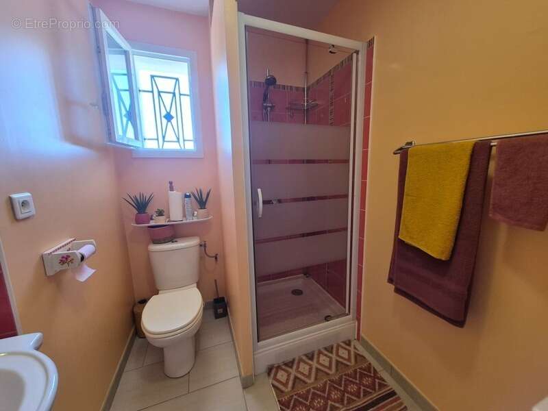 Maison à SOLLIES-VILLE