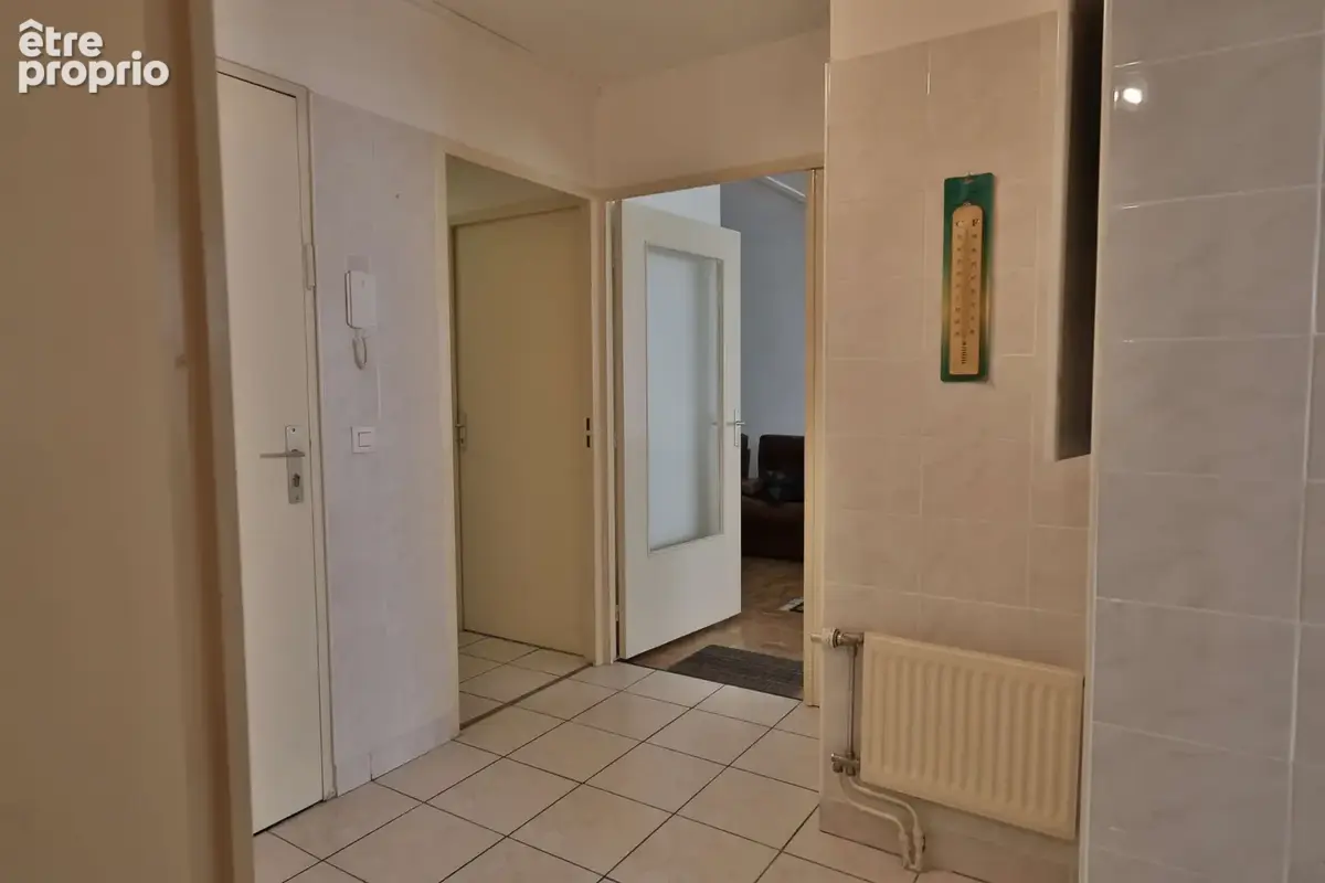 Appartement type T3 - 76,56 m2 habitables (loi carrez) - BALCON - GARAGE. - photo 13