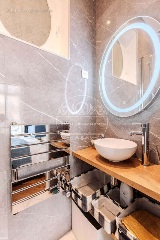 Appartement à PARIS-6E