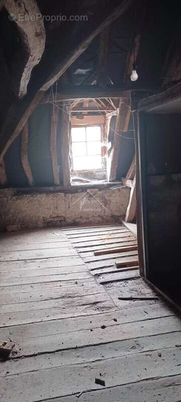 Appartement à BOURBON-L'ARCHAMBAULT