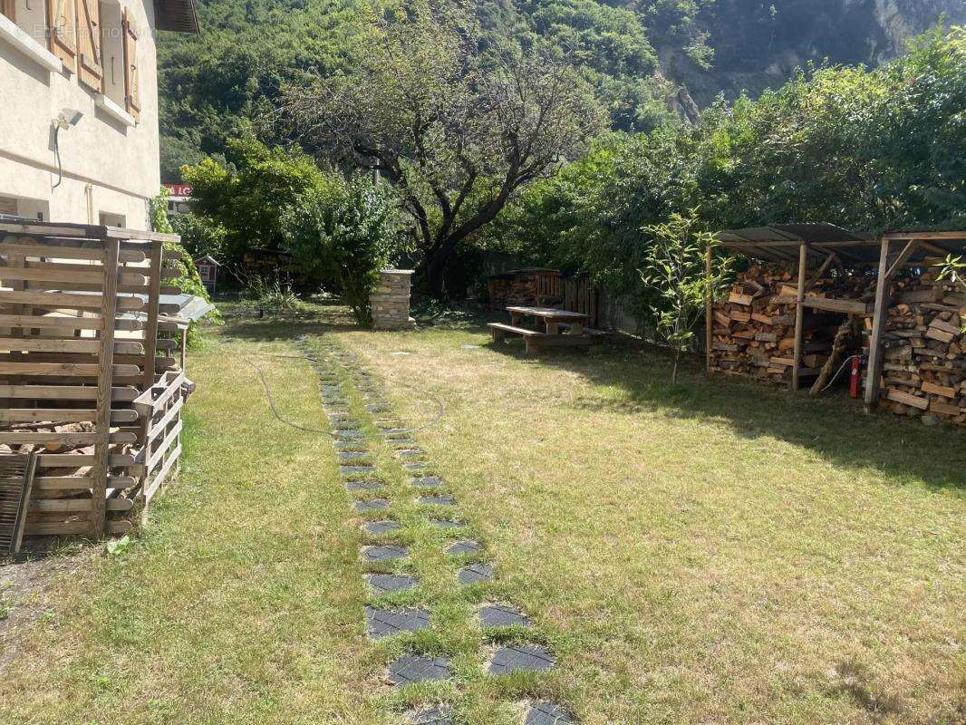 Maison à SAINT-MARCEL