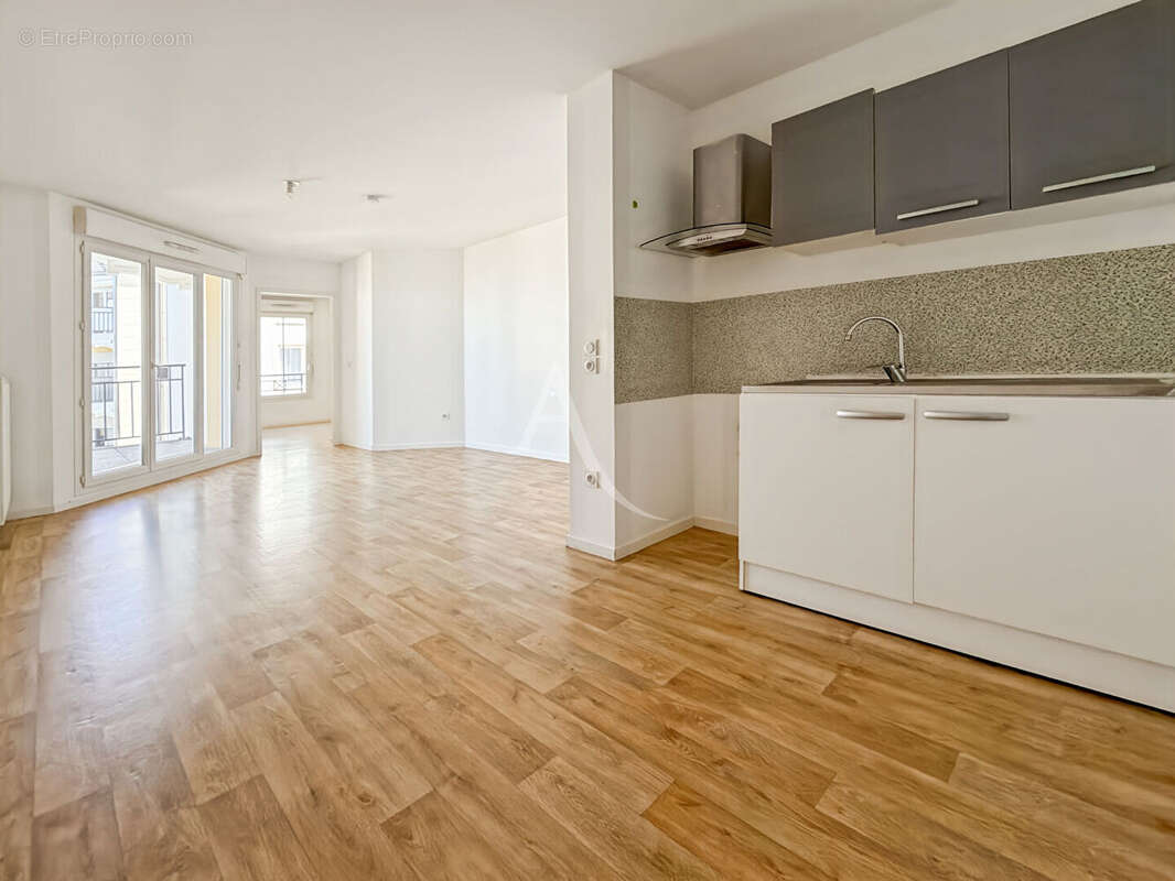 Appartement à VAUREAL