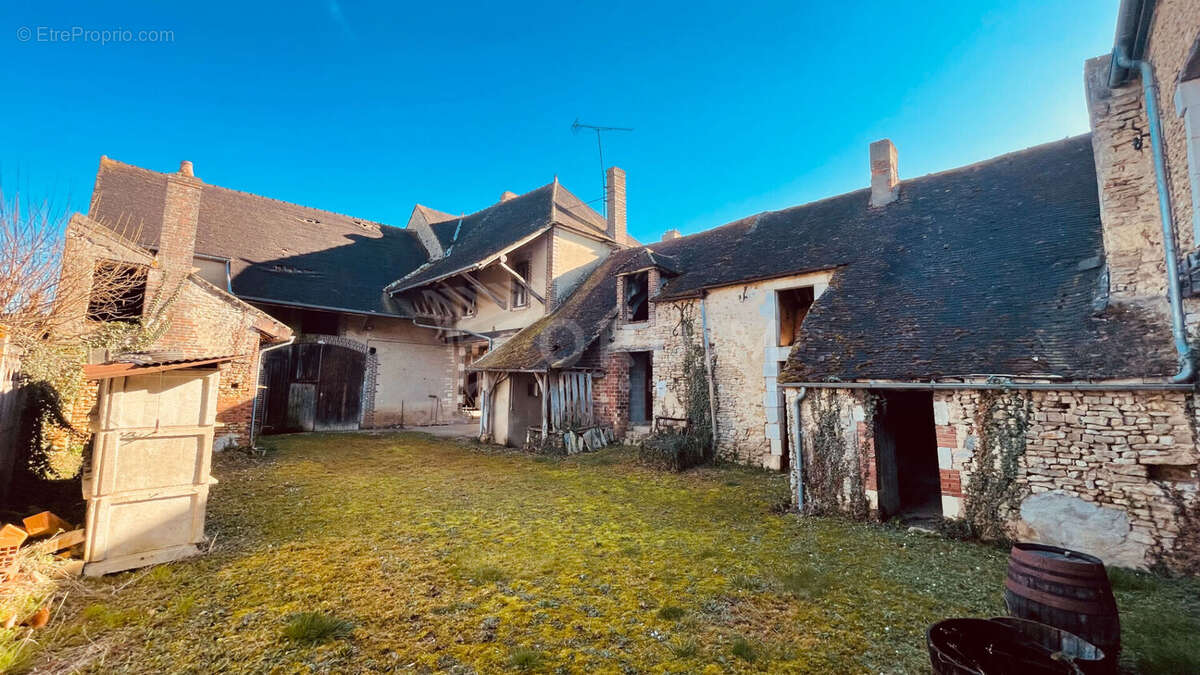 Maison à DYE