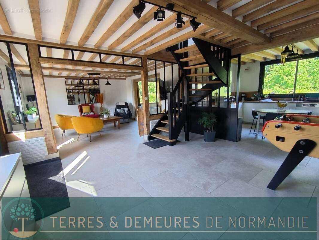 Maison à CORMEILLES
