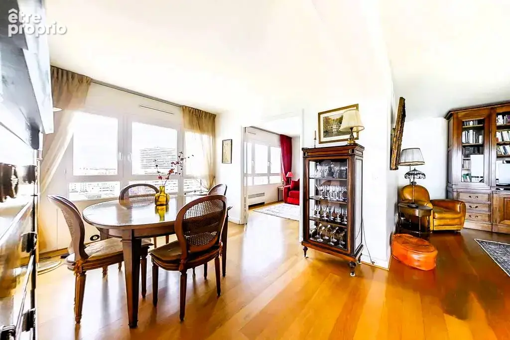 Paris 13°, au pied du metro les olympiades, superbe appartement de  4 p 82 m2 - photo 2