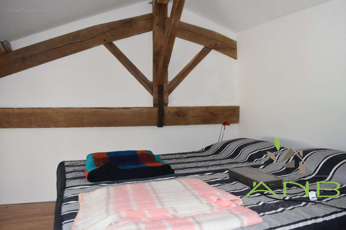 Maison 58 m² à Montbron  - photo 6