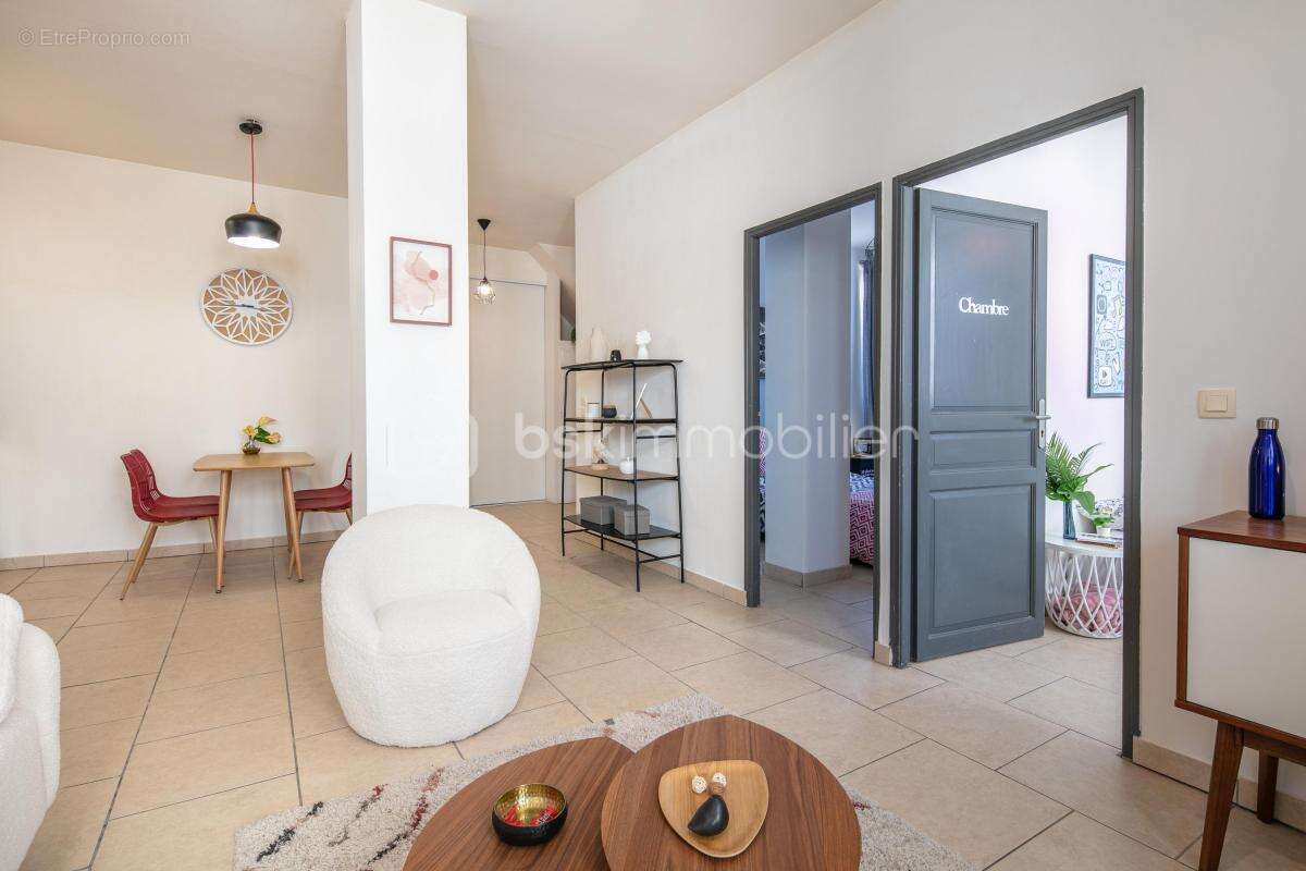 Appartement à RIVES