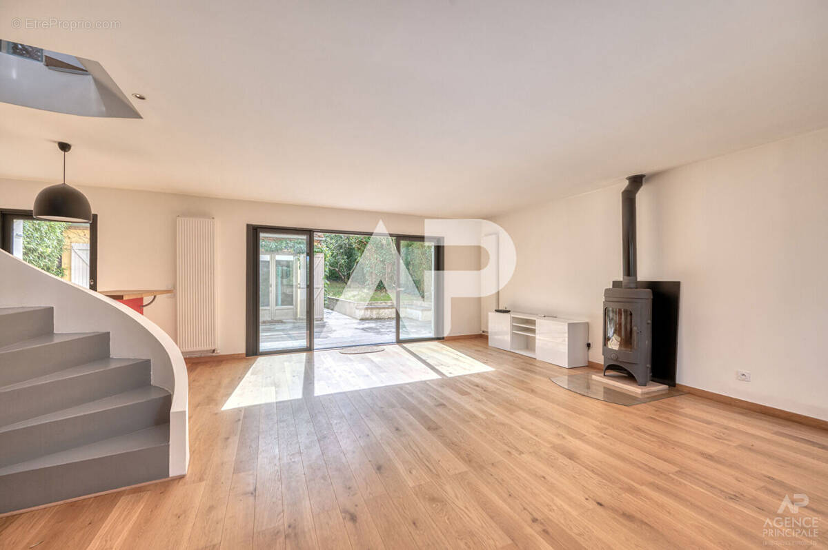 Maison à RUEIL-MALMAISON