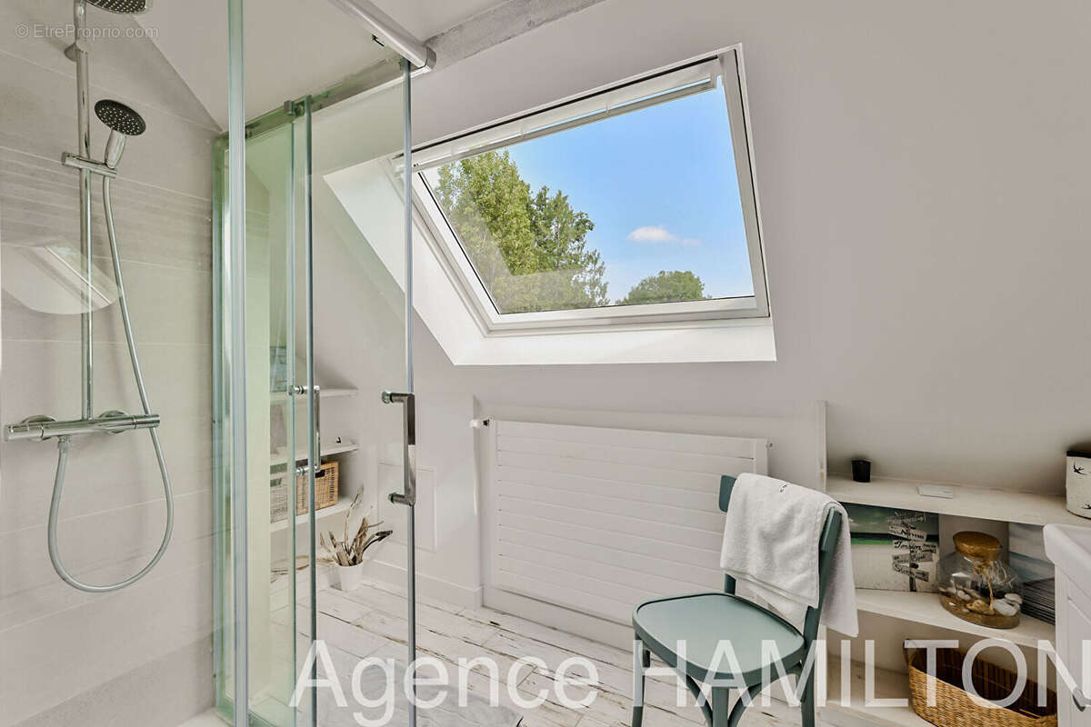 Maison familiale d'exception à l'Etang-La-Ville/ Marly-Le-Roi - photo 11
