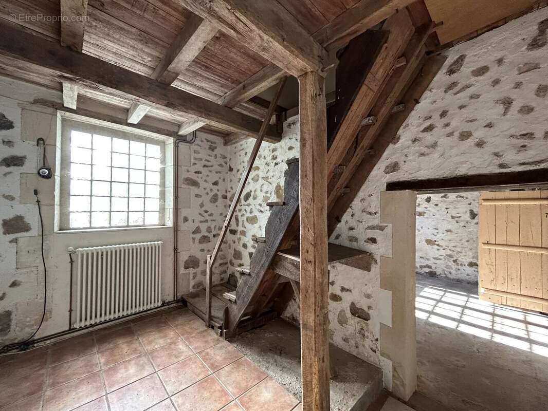 Maison à ASNIERES-SUR-BLOUR