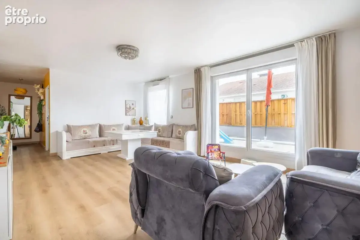 Appartement de 4 pièces de 88 m² à Corbeil-Essonnes - photo 4