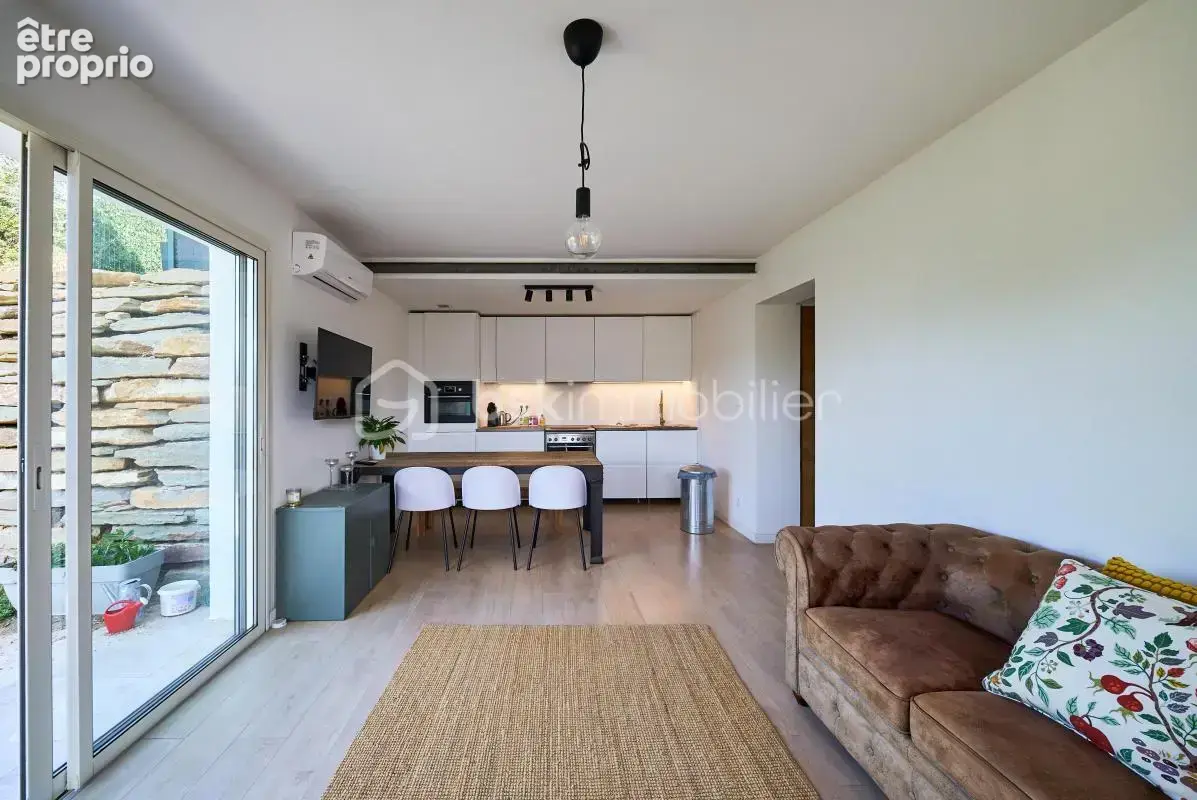 Ste Anne du Castellet - Découvrez cette Maison de type T3 - photo 7