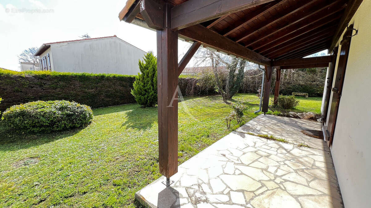 Maison à SAINT-SULPICE-DE-ROYAN