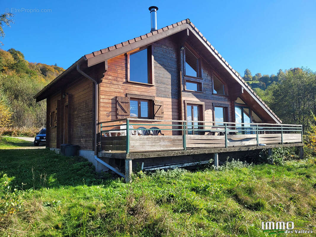 Maison à LE THILLOT