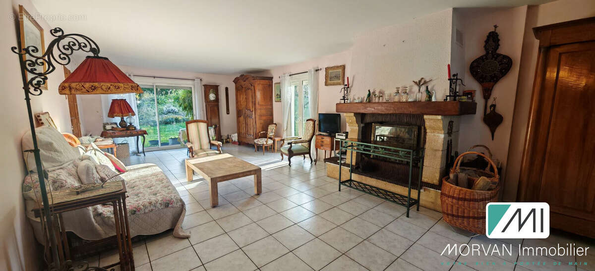 Maison à LES ESSARTS-LE-ROI