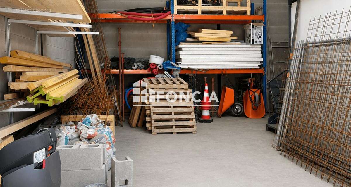 Commerce à GENAY