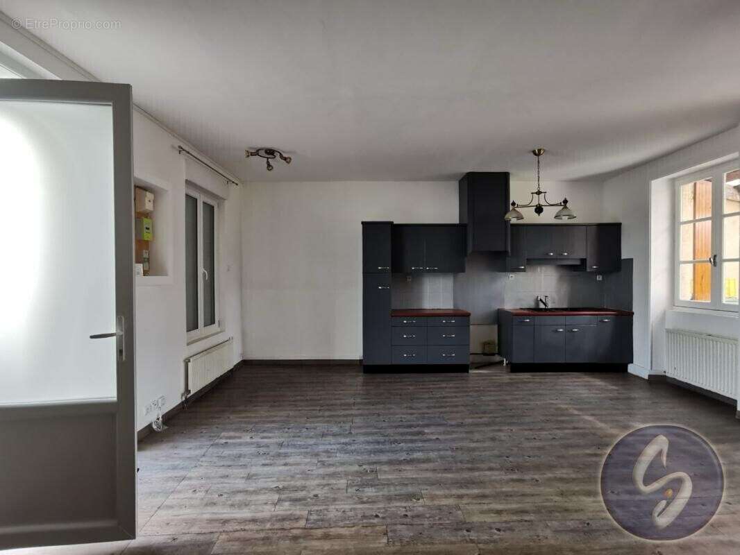 Maison ancienne de caractère avec courette, sans vis-à-vis - - photo 2