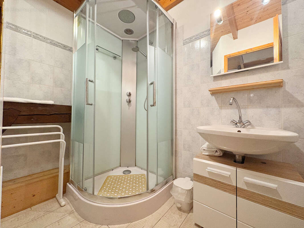 Appartement à MORILLON