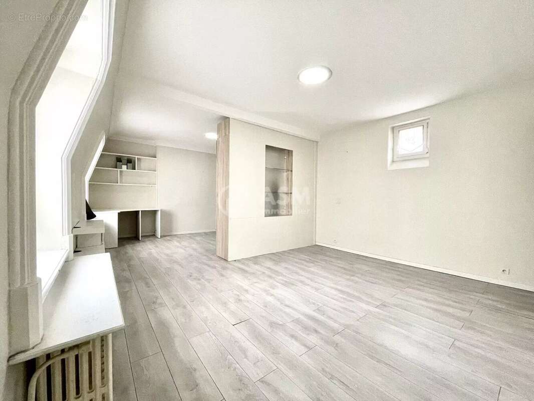 Appartement à ASNIERES-SUR-SEINE