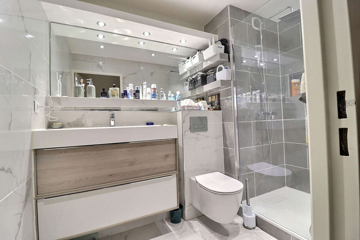 Appartement à PARIS-19E