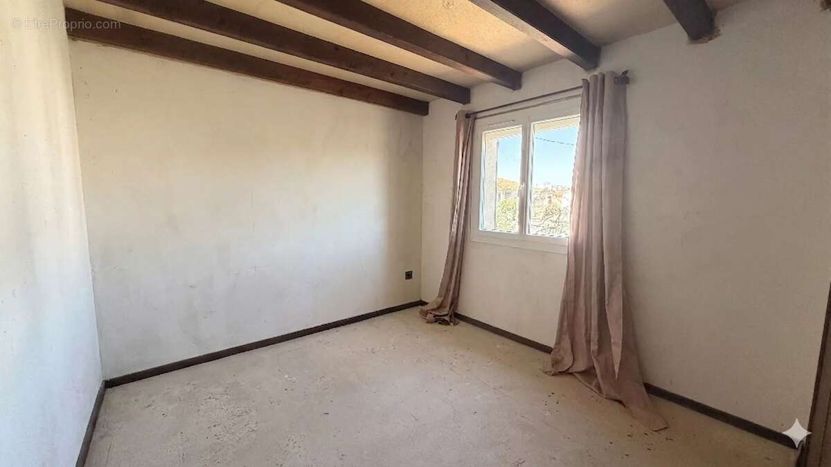 Maison 120 m² à Marignane  - photo 7