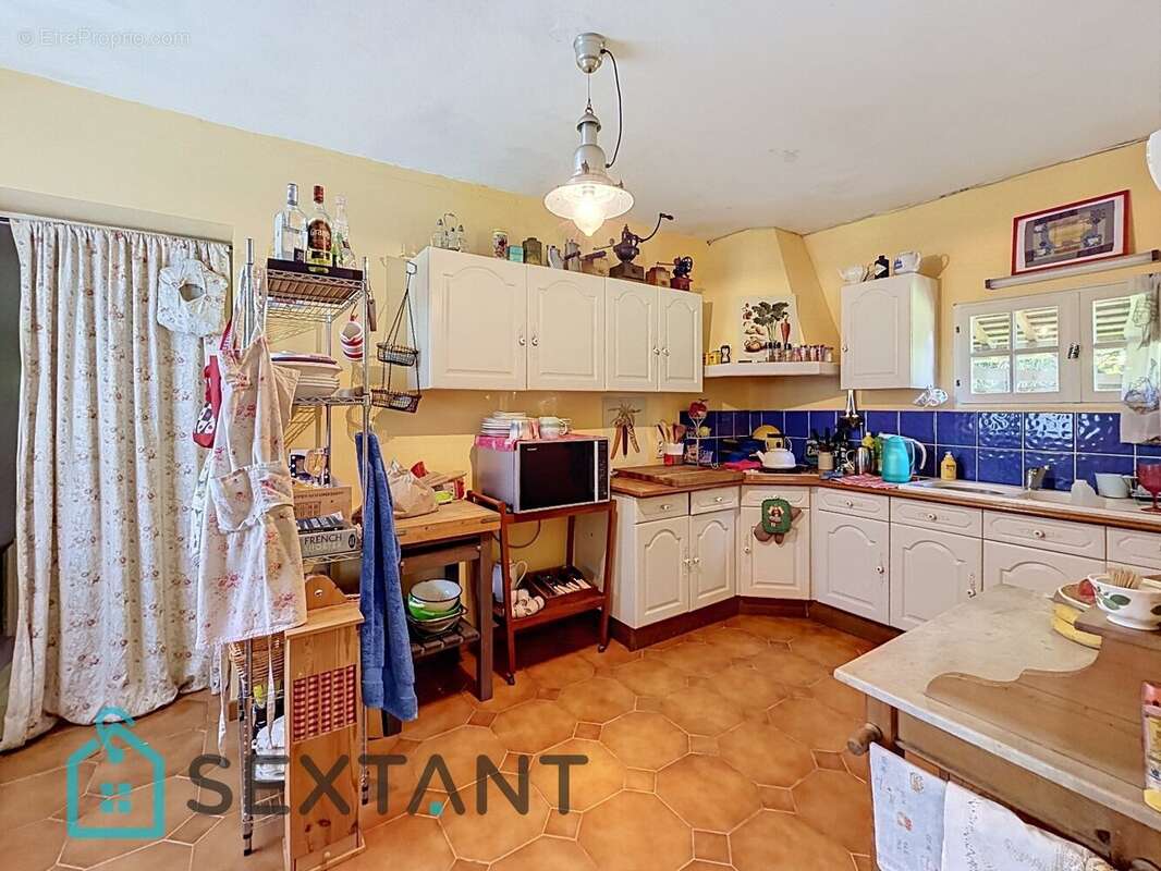 Maison de charme avec jardin dépendance et garage - photo 5