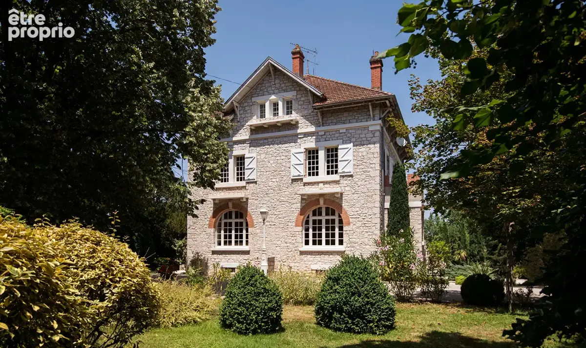 Caussade - Une demeure de caractère aux possibilités exceptionnelles - photo 16