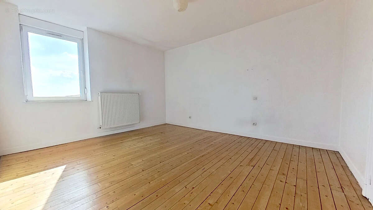 Longwy haut, proche des frontieres avec le luxembourg et la belgique, bel appartement ancien de 134 m2 + grand - photo 8