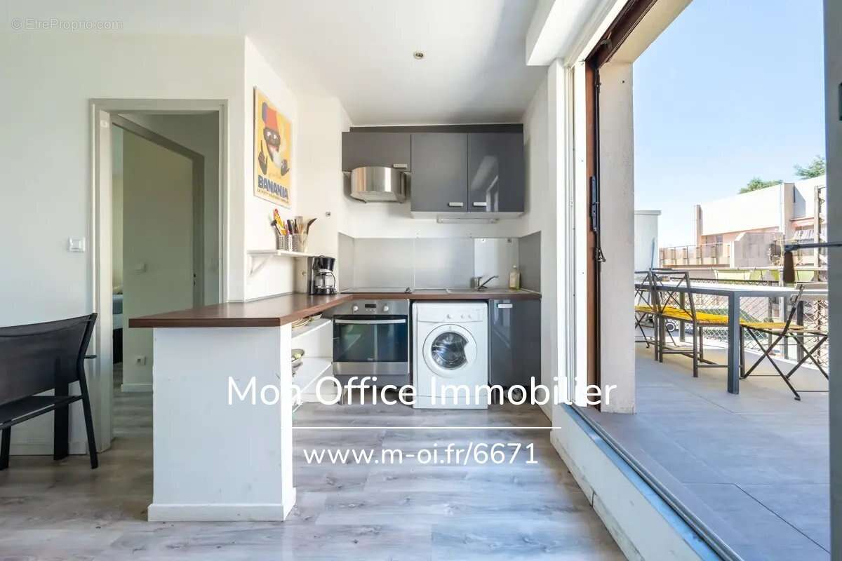 Appartement à MARSEILLE-6E