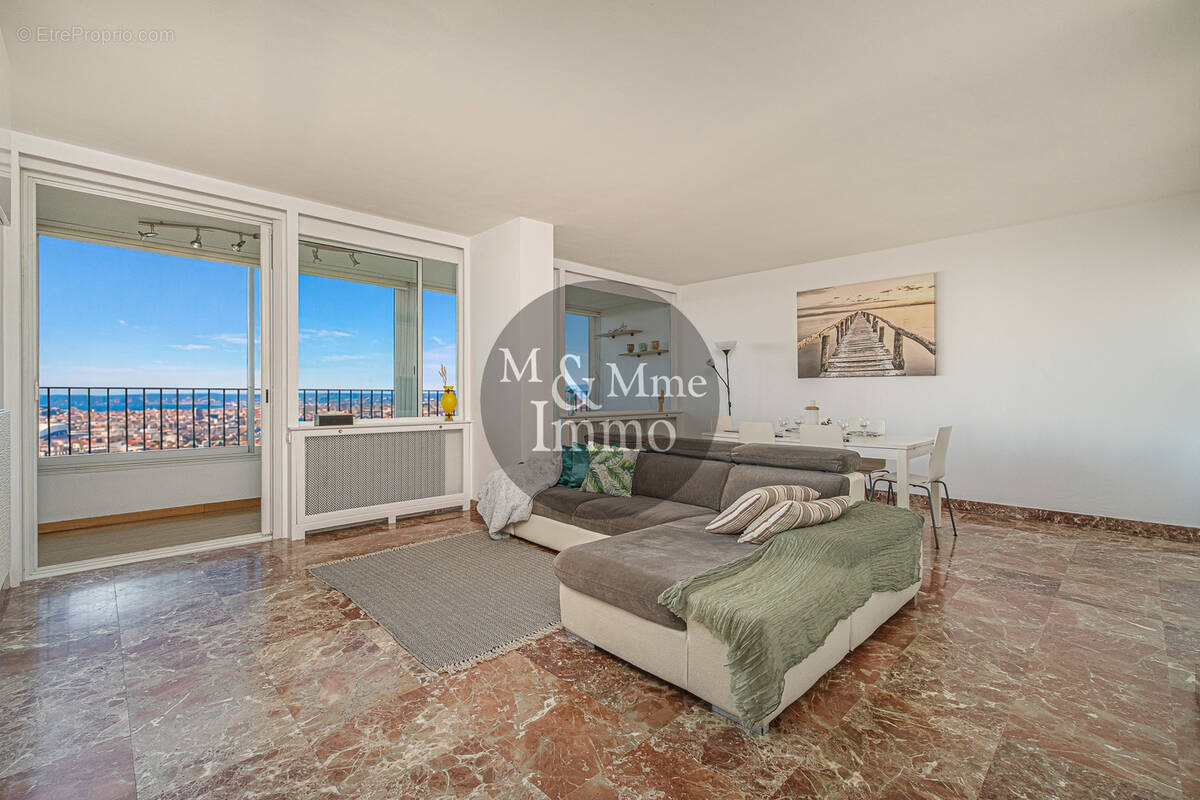 Appartement à MARSEILLE-9E