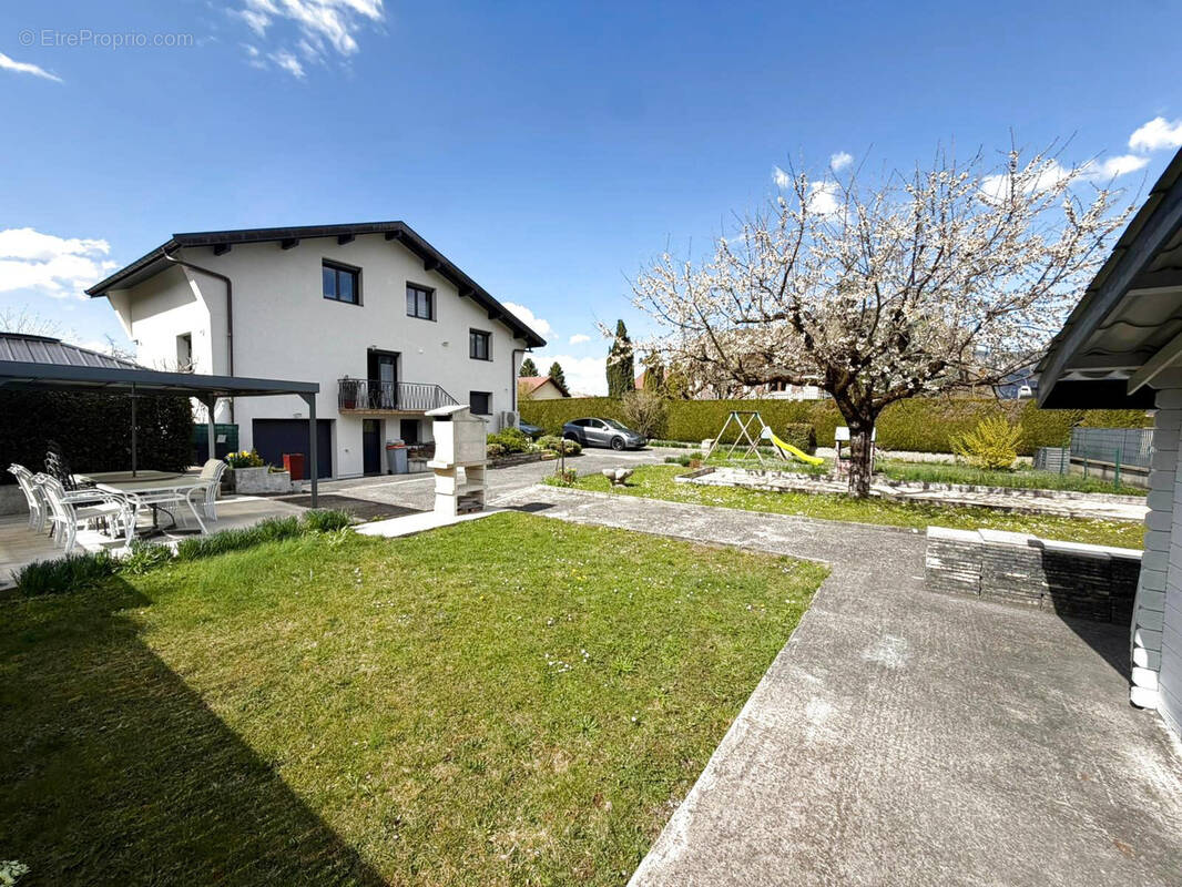 Maison à SAINT-PIERRE-EN-FAUCIGNY