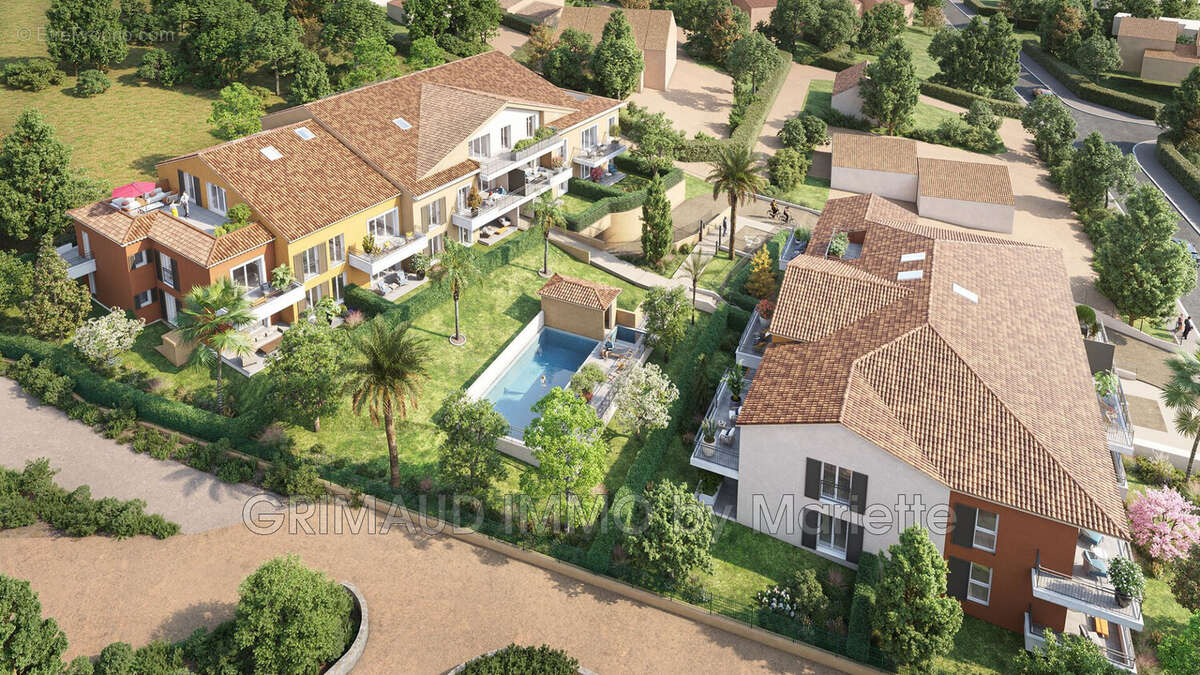 Appartement à COGOLIN