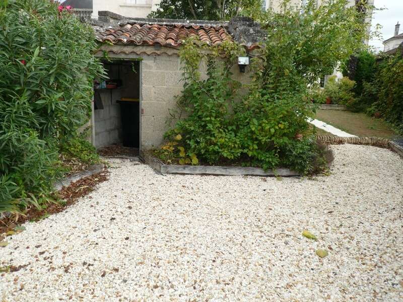  A Vendre Maison BOURGEOISE COGNAC Proche Centre Ville  - photo 18