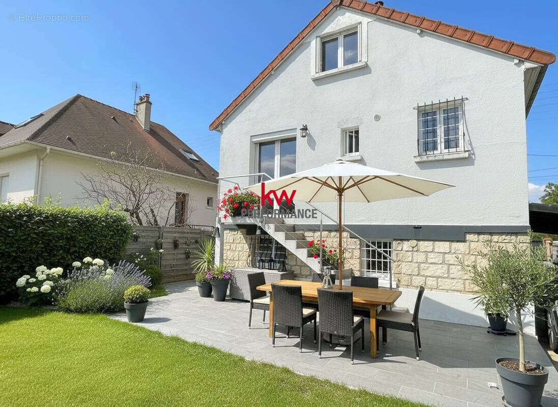 Maison à EAUBONNE