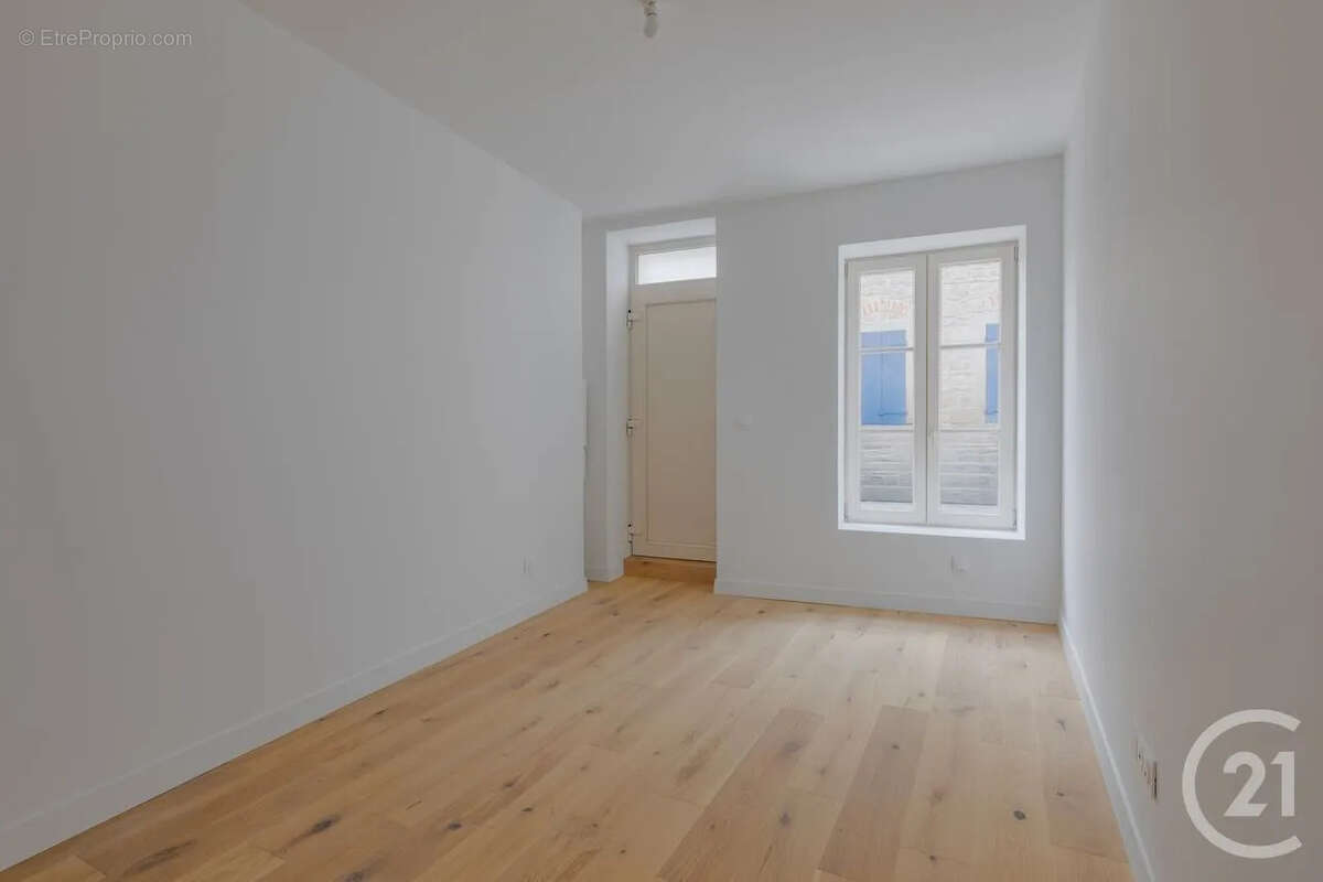 Appartement à SAINT-GENIS-LAVAL