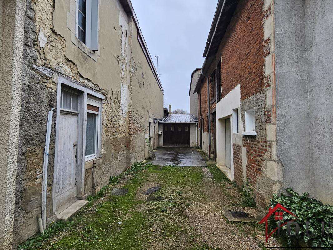 Maison à BROUSSEVAL