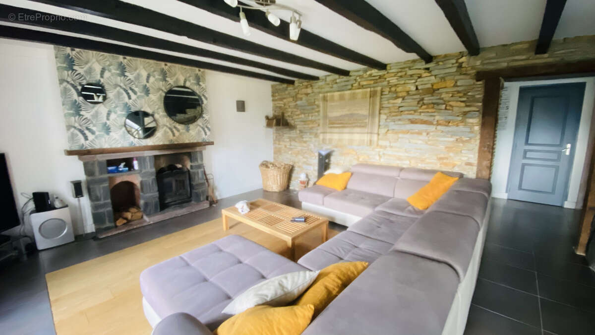 Maison à SAINTE-ANNE-SUR-VILAINE