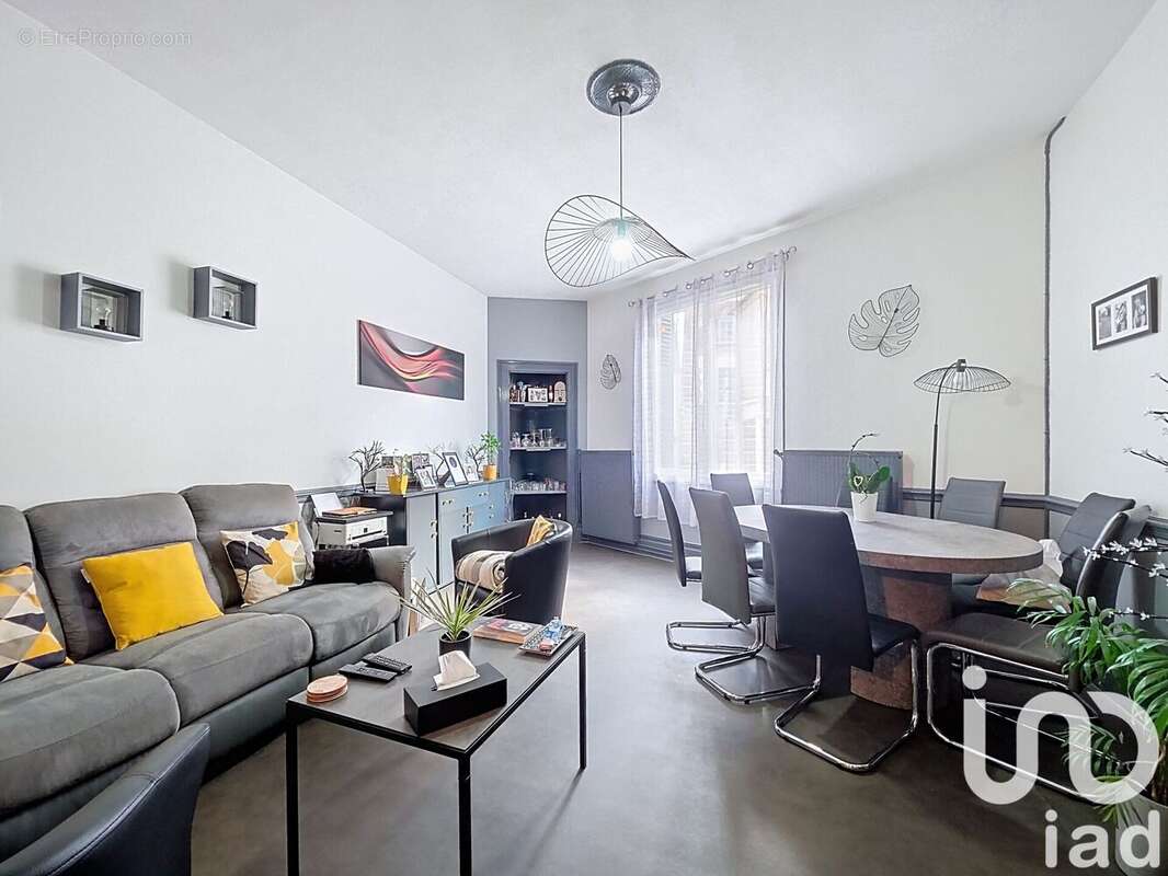 Photo 2 - Maison à MOULINS