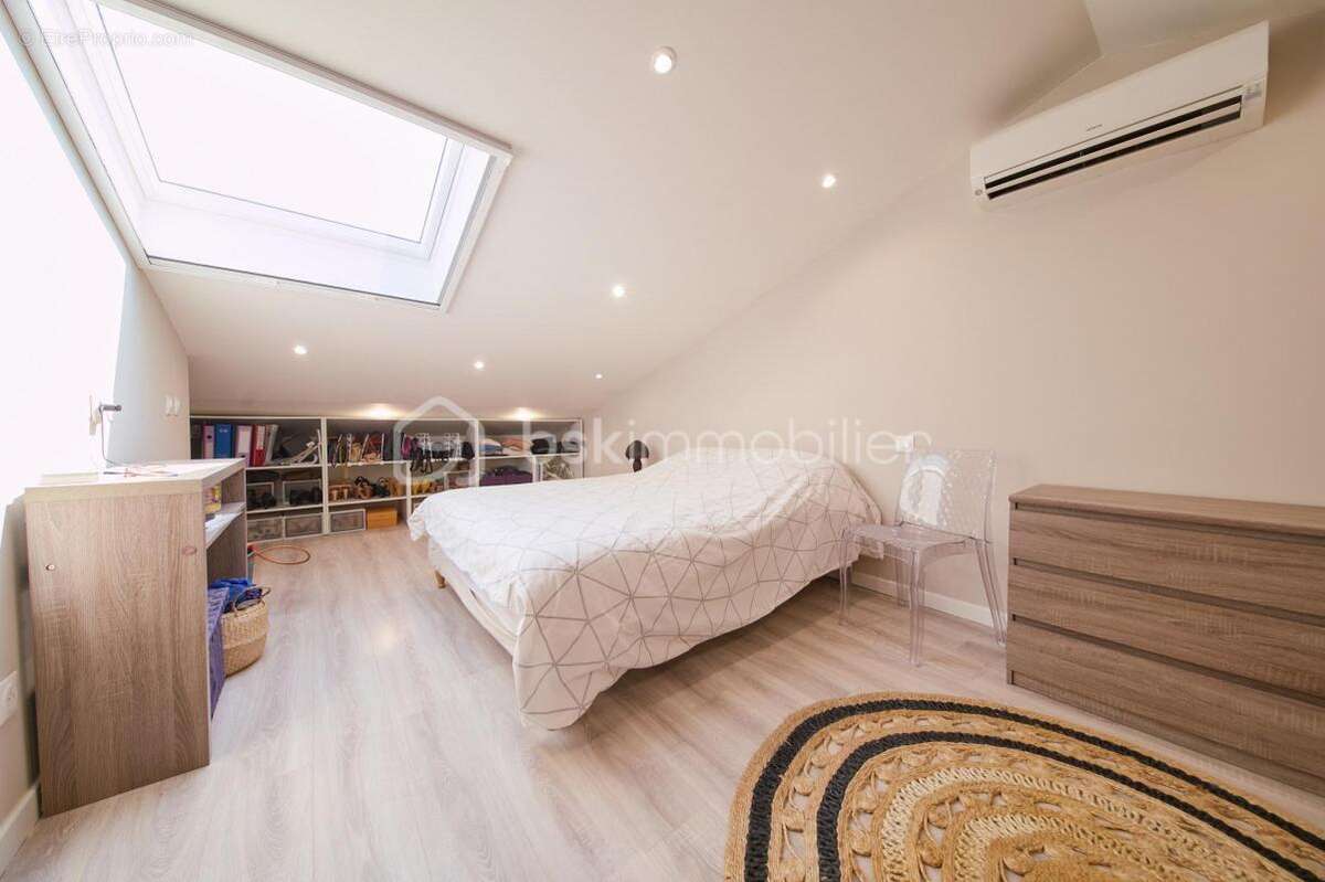 Appartement à LA VALETTE-DU-VAR