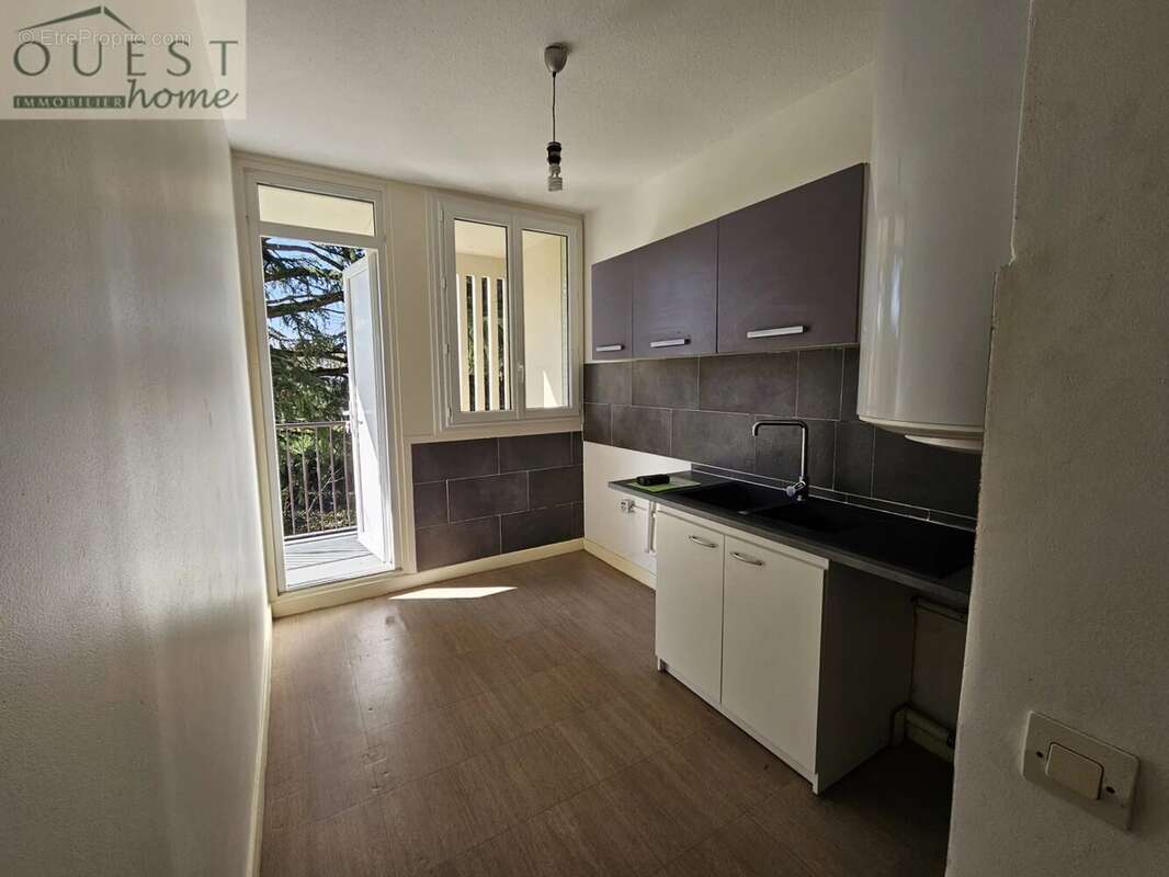 Appartement à LYON-9E