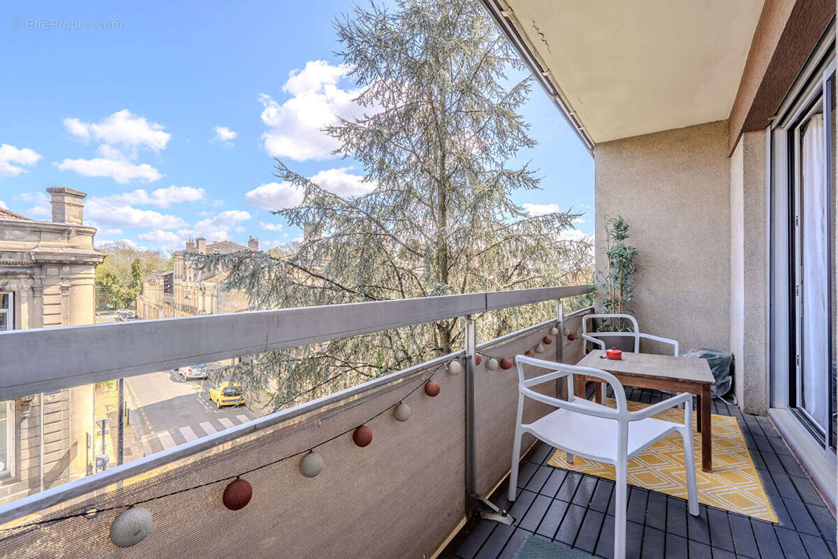 Appartement à BORDEAUX