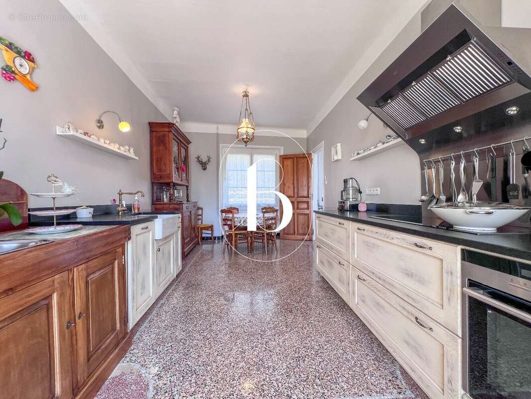 Maison à GOUDARGUES