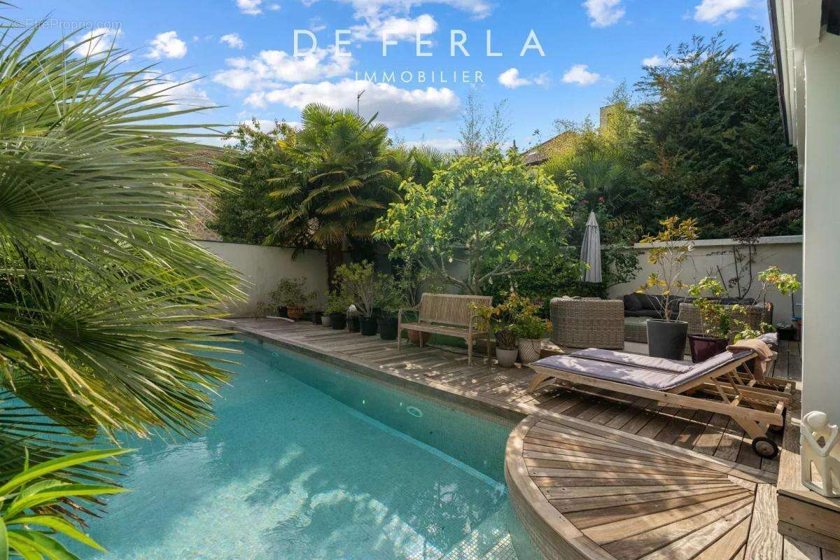 Maison à SAINT-MAUR-DES-FOSSES