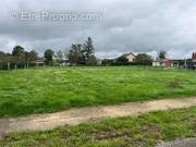 Terrain à LES AYNANS