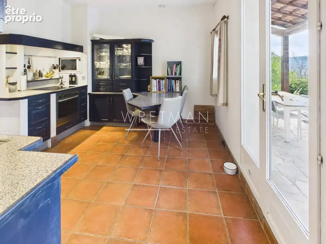 Belle villa de plain-pied avec piscine - Salernes - photo 10