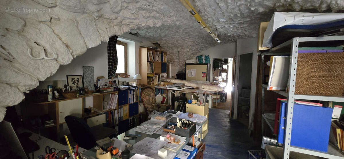 Maison à MONTPEYROUX