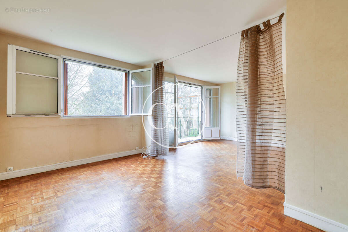 Appartement à VERSAILLES