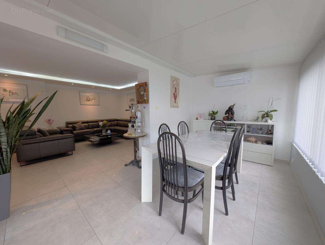 Maison à SAINT-MARTIN-LE-VINOUX