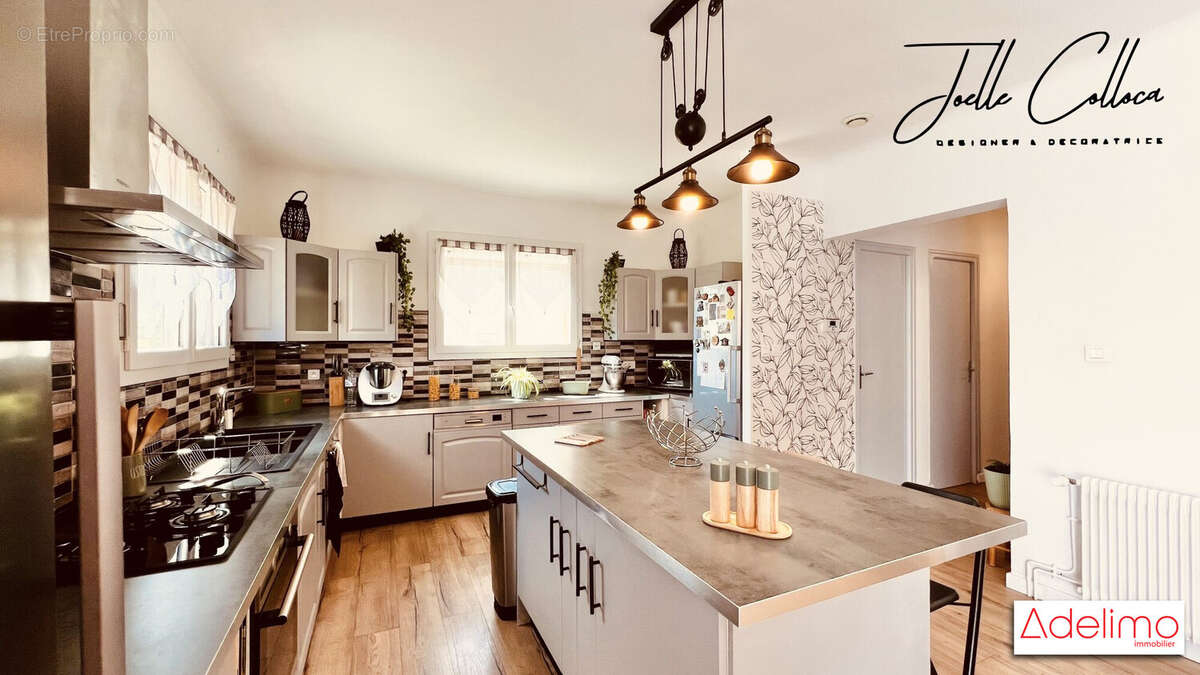 Maison à LES SALLES-DU-GARDON