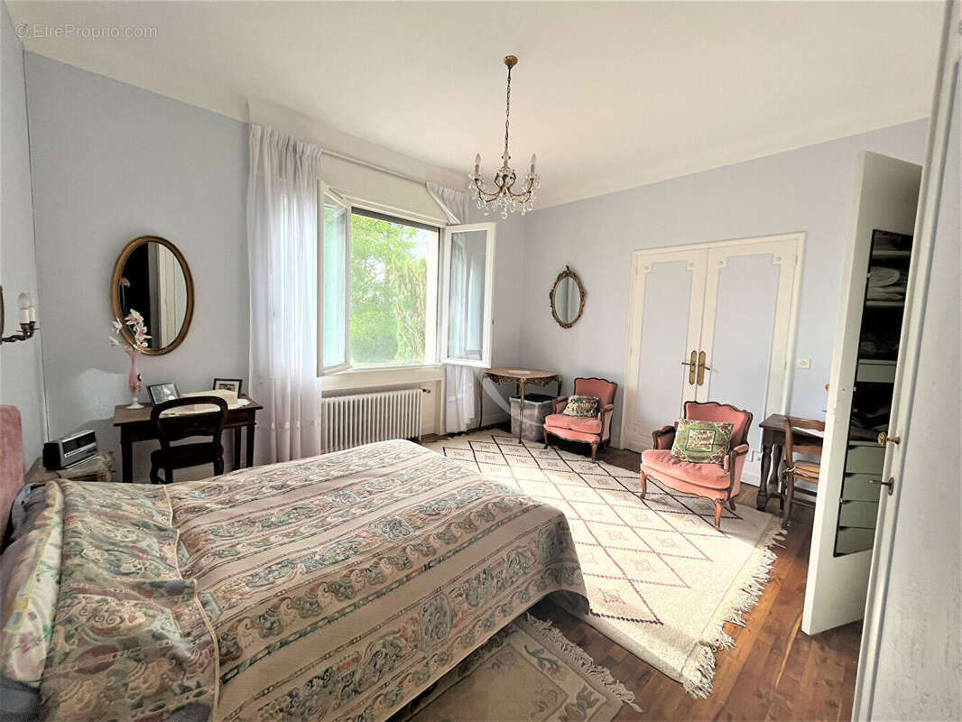Maison d' Architecte avec beaucoup de charme! - photo 11